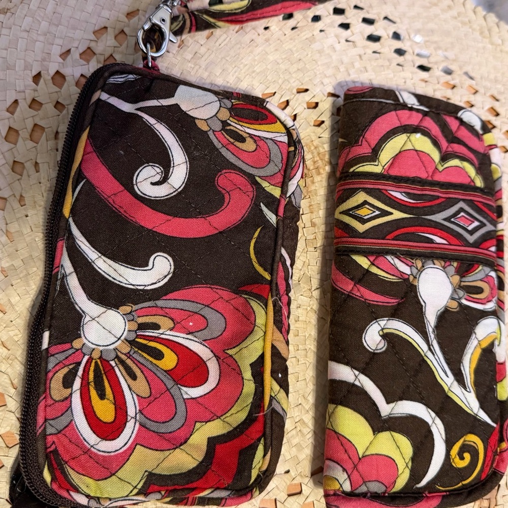 Vera Bradley quilted wristlet & glasses  Pouch